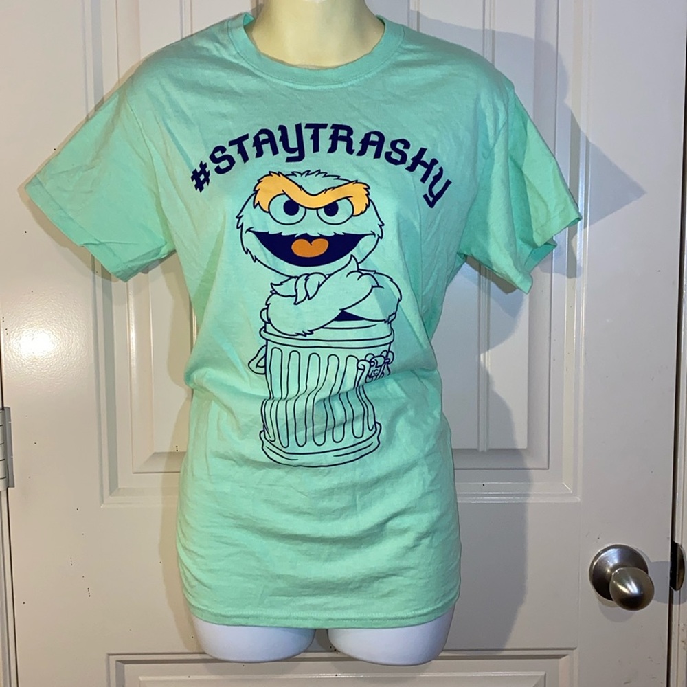 4/$10 item🤑 #STAYTRASHY Oscar the Grouch Sesame Street. SM mint color, NWOT